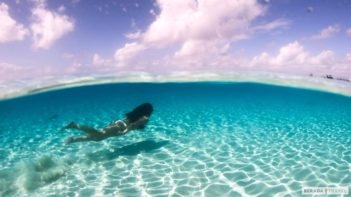 Seven Mile Beach em Georgetown Ilhas Cayman