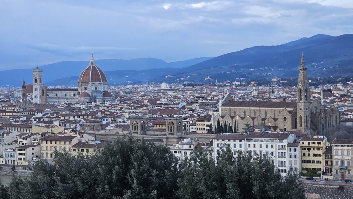10 Motivi per Visitare l’Italia: Storia, Cucina Tradizionale e Paesaggi Mozzafiato
