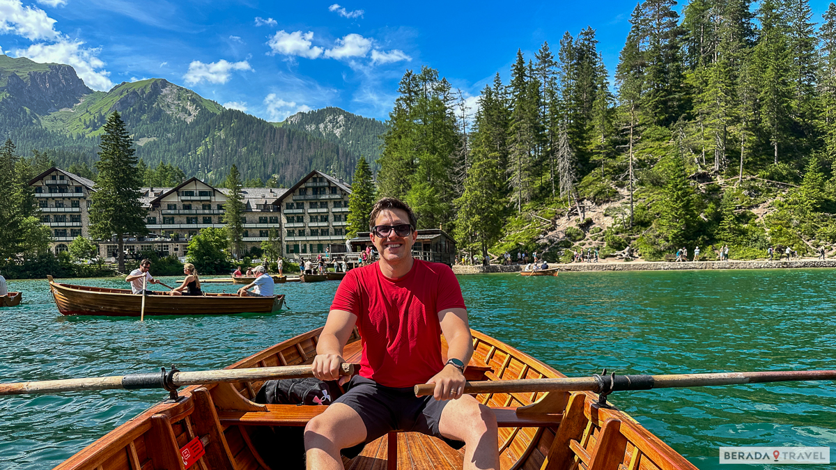 Giro in barca sul lago