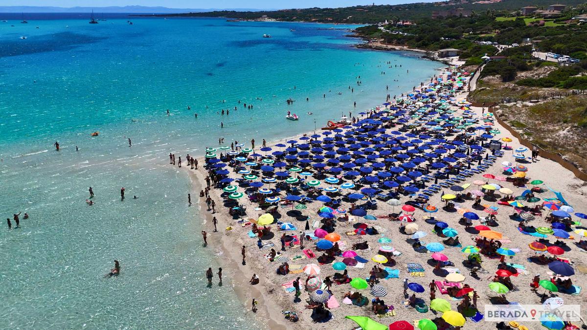 Ombrelloni a La Pelosa