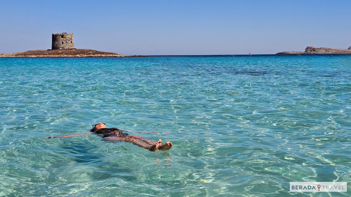 Mare azzurro turchese di La Pelosa