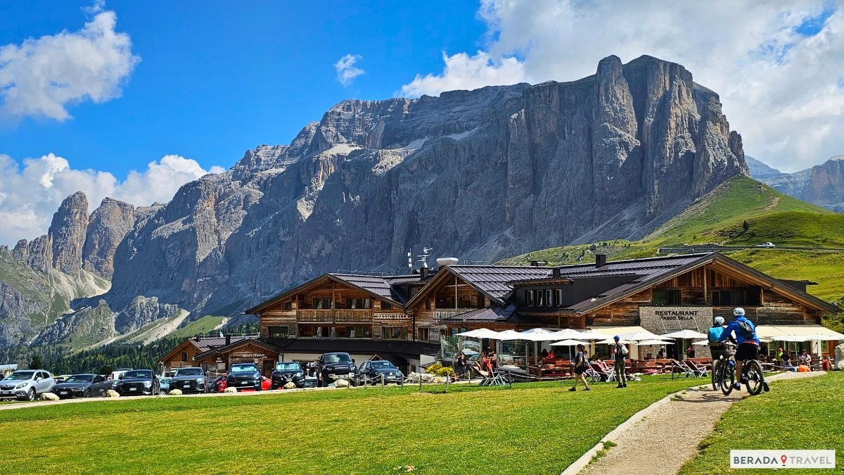 Parcheggio Passo Sella